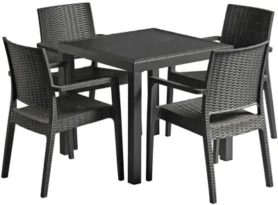 Outdoor Table & Chairs