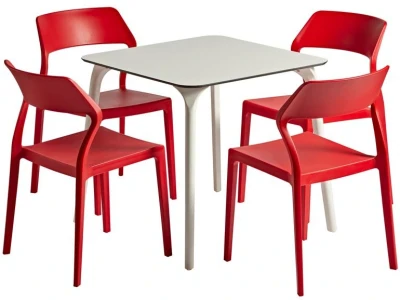 Fast Food Table & Chairs
